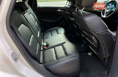 Хэтчбек Mercedes-Benz B-Class 2014 в 