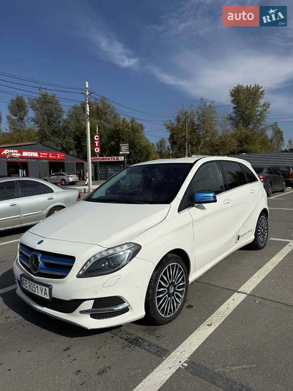 Хетчбек Mercedes-Benz B-Class 2015 в Ірпені