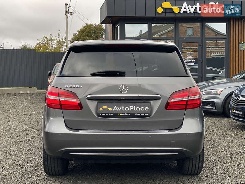Хэтчбек Mercedes-Benz B-Class 2016 в Луцке