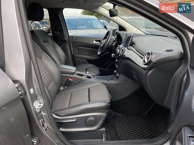 Хэтчбек Mercedes-Benz B-Class 2016 в Луцке
