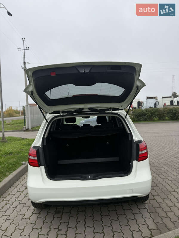 Хэтчбек Mercedes-Benz B-Class 2015 в Радехове