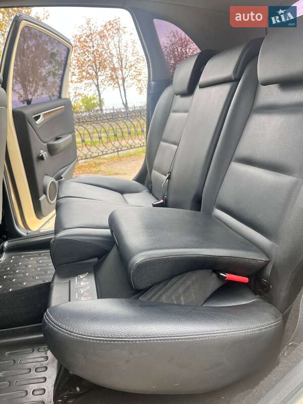Хетчбек Mercedes-Benz B-Class 2010 в Миколаєві