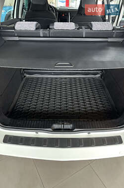 Хэтчбек Mercedes-Benz B-Class 2010 в 