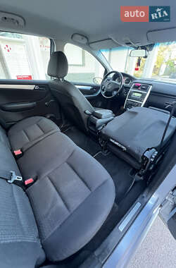 Хэтчбек Mercedes-Benz B-Class 2005 в 