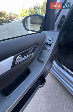Хэтчбек Mercedes-Benz B-Class 2005 в 