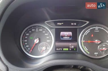 Хэтчбек Mercedes-Benz B-Class 2016 в 
