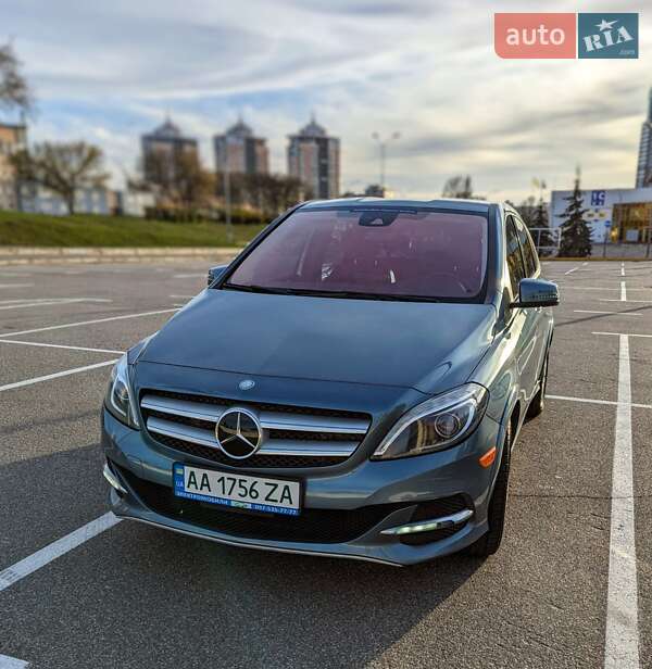 Хетчбек Mercedes-Benz B-Class 2014 в Києві фото 6 Хетчбек Mercedes-Benz B-Class 2014 в Києві