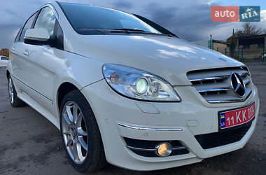 Хетчбек Mercedes-Benz B-Class 2010 в 