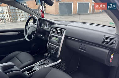 Хэтчбек Mercedes-Benz B-Class 2005 в 