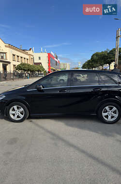 Хэтчбек Mercedes-Benz B-Class 2014 в 