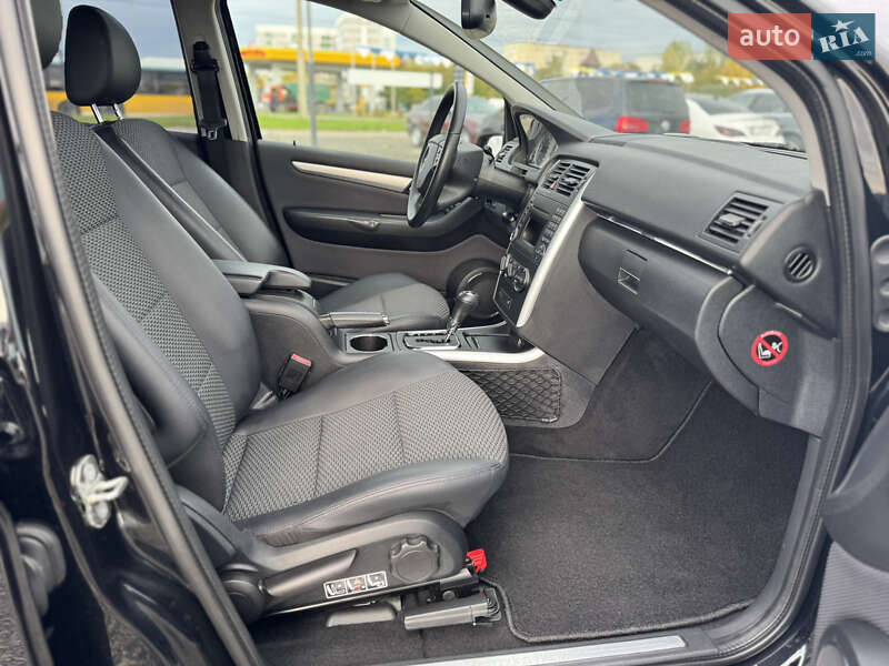 Хэтчбек Mercedes-Benz B-Class 2010 в Луцке фото 30 Хэтчбек Mercedes-Benz B-Class 2010 в Луцке