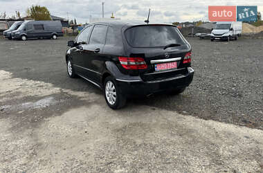 Хетчбек Mercedes-Benz B-Class 2009 в 