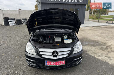 Хетчбек Mercedes-Benz B-Class 2009 в 