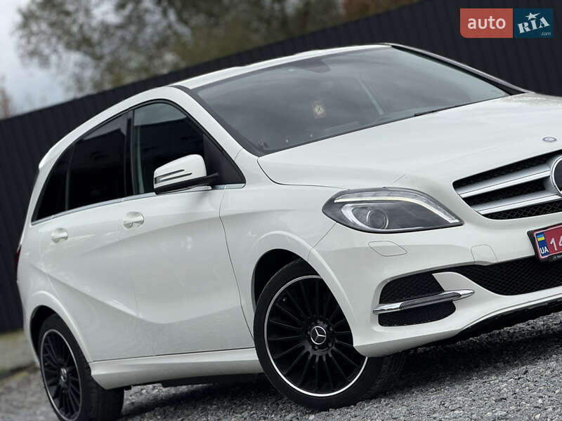 Хэтчбек Mercedes-Benz B-Class 2016 в Дрогобыче