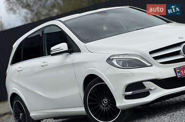 Хэтчбек Mercedes-Benz B-Class 2016 в 