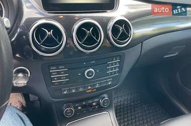 Хэтчбек Mercedes-Benz B-Class 2016 в 