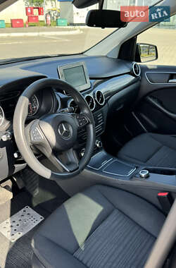 Хэтчбек Mercedes-Benz B-Class 2015 в 