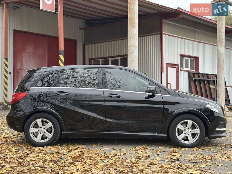 Хетчбек Mercedes-Benz B-Class 2014 в Києві фото 2 Хетчбек Mercedes-Benz B-Class 2014 в Києві