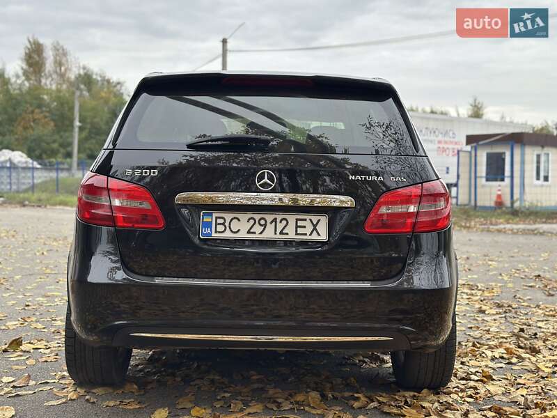 Хетчбек Mercedes-Benz B-Class 2014 в Києві фото 5 Хетчбек Mercedes-Benz B-Class 2014 в Києві