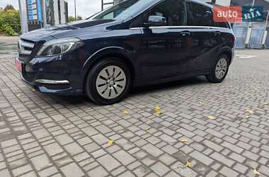 Хетчбек Mercedes-Benz B-Class 2017 в 