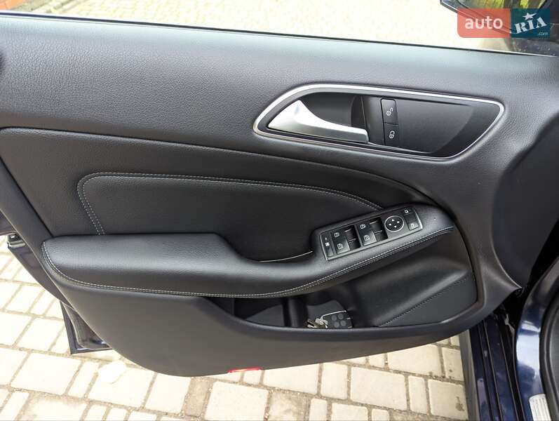 Хэтчбек Mercedes-Benz B-Class 2017 в Луцке фото 22 Хэтчбек Mercedes-Benz B-Class 2017 в Луцке