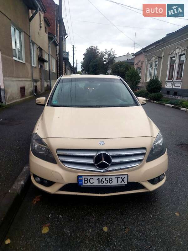 Хетчбек Mercedes-Benz B-Class 2013 в Стрию