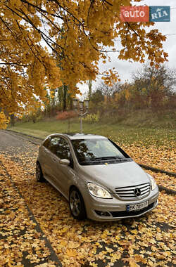Хэтчбек Mercedes-Benz B-Class 2006 в 