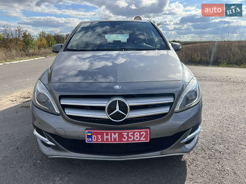 Хэтчбек Mercedes-Benz B-Class 2015 в Нововолынске