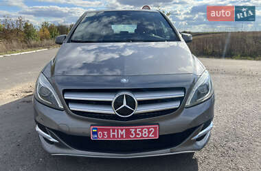 Хетчбек Mercedes-Benz B-Class 2015 в  фото 4 Хетчбек Mercedes-Benz B-Class 2015 в