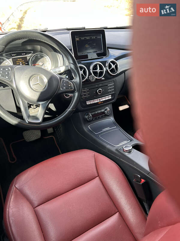 Хэтчбек Mercedes-Benz B-Class 2015 в Нововолынске