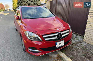 Хэтчбек Mercedes-Benz B-Class 2014 в 