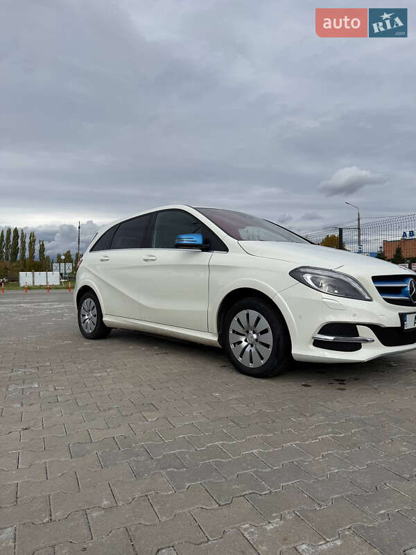 Хетчбек Mercedes-Benz B-Class 2015 в Миколаєві фото 2 Хетчбек Mercedes-Benz B-Class 2015 в Миколаєві