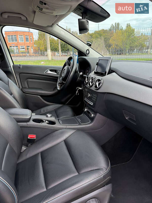 Хетчбек Mercedes-Benz B-Class 2015 в Миколаєві фото 10 Хетчбек Mercedes-Benz B-Class 2015 в Миколаєві