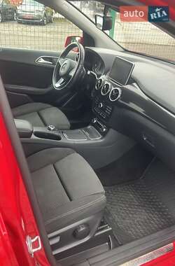 Хэтчбек Mercedes-Benz B-Class 2016 в 