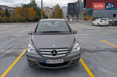 Хетчбек Mercedes-Benz B-Class 2008 в  фото 2 Хетчбек Mercedes-Benz B-Class 2008 в
