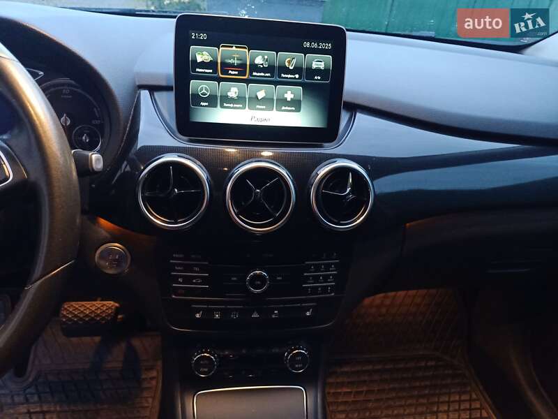 Хэтчбек Mercedes-Benz B-Class 2017 в Горохове фото 4 Хэтчбек Mercedes-Benz B-Class 2017 в Горохове