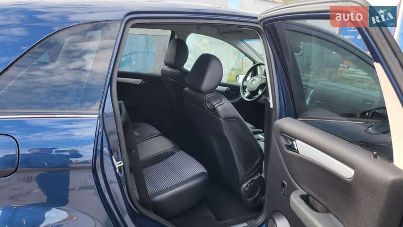 Хетчбек Mercedes-Benz B-Class 2006 в Вінниці фото 23 Хетчбек Mercedes-Benz B-Class 2006 в Вінниці