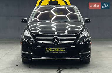 Хетчбек Mercedes-Benz B-Class 2015 в  фото 2 Хетчбек Mercedes-Benz B-Class 2015 в