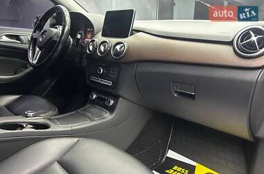 Хетчбек Mercedes-Benz B-Class 2015 в  фото 9 Хетчбек Mercedes-Benz B-Class 2015 в