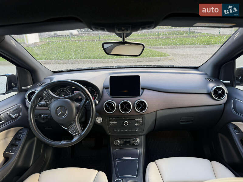 Хэтчбек Mercedes-Benz B-Class 2015 в Радехове фото 13 Хэтчбек Mercedes-Benz B-Class 2015 в Радехове
