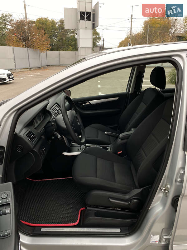 Хэтчбек Mercedes-Benz B-Class 2006 в Киеве фото 36 Хэтчбек Mercedes-Benz B-Class 2006 в Киеве