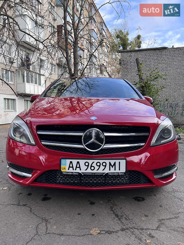 Хетчбек Mercedes-Benz B-Class 2012 в Києві фото 8 Хетчбек Mercedes-Benz B-Class 2012 в Києві