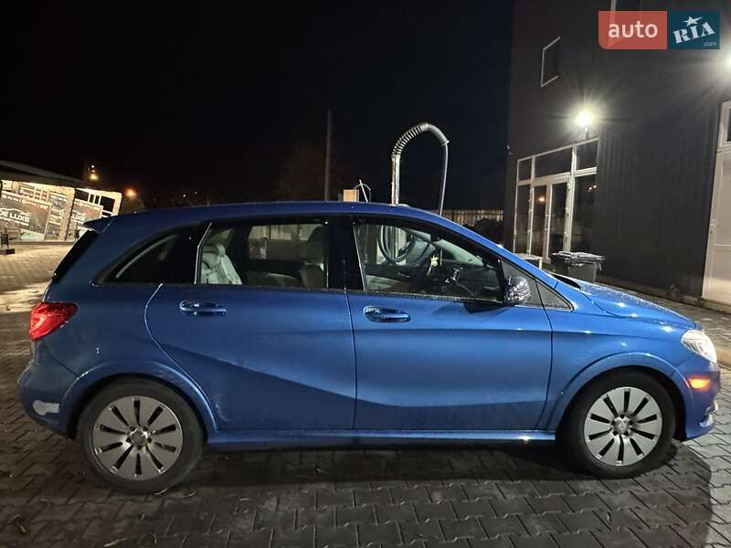 Хетчбек Mercedes-Benz B-Class 2014 в Полтаві фото 3 Хетчбек Mercedes-Benz B-Class 2014 в Полтаві