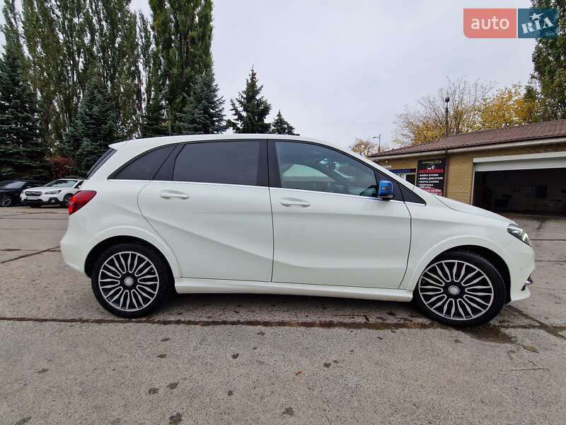 Хетчбек Mercedes-Benz B-Class 2016 в Дніпрі фото 3 Хетчбек Mercedes-Benz B-Class 2016 в Дніпрі