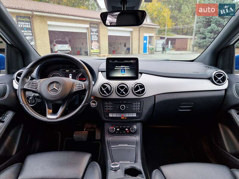 Хетчбек Mercedes-Benz B-Class 2016 в Дніпрі фото 25 Хетчбек Mercedes-Benz B-Class 2016 в Дніпрі