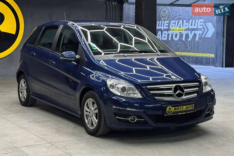 Хетчбек Mercedes-Benz B-Class 2010 в Чернівцях фото Хетчбек Mercedes-Benz B-Class 2010 в Чернівцях