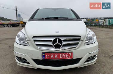 Хэтчбек Mercedes-Benz B-Class 2010 в 