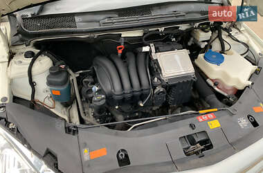 Хэтчбек Mercedes-Benz B-Class 2010 в 