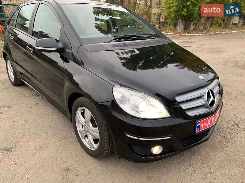 Хетчбек Mercedes-Benz B-Class 2010 в Києві фото 8 Хетчбек Mercedes-Benz B-Class 2010 в Києві