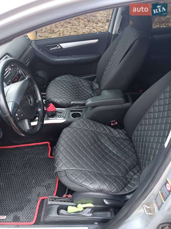 Хэтчбек Mercedes-Benz B-Class 2005 в Першотравенске фото 6 Хэтчбек Mercedes-Benz B-Class 2005 в Першотравенске